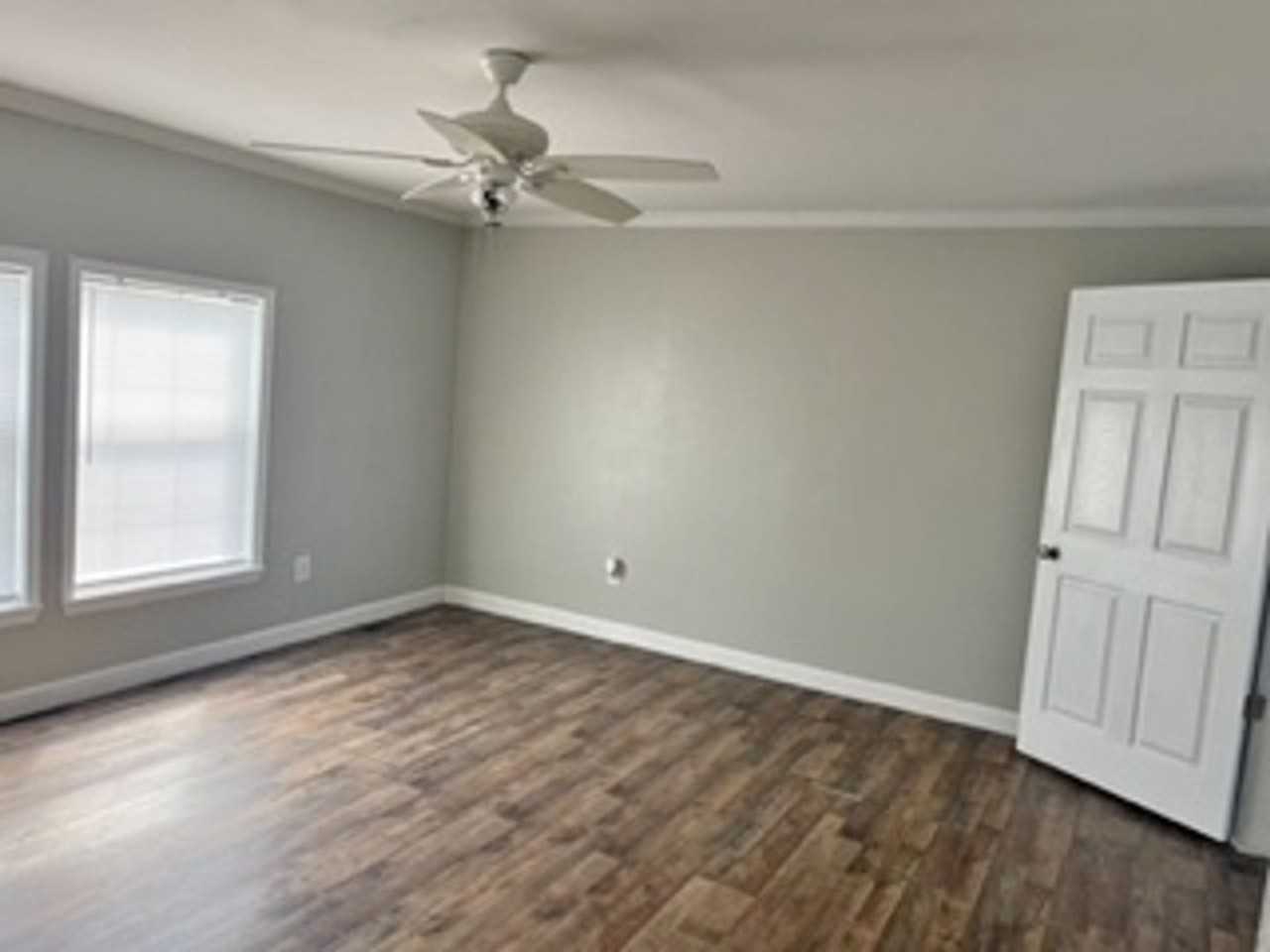 1000 County Road 1209 - Photo 4 of 24