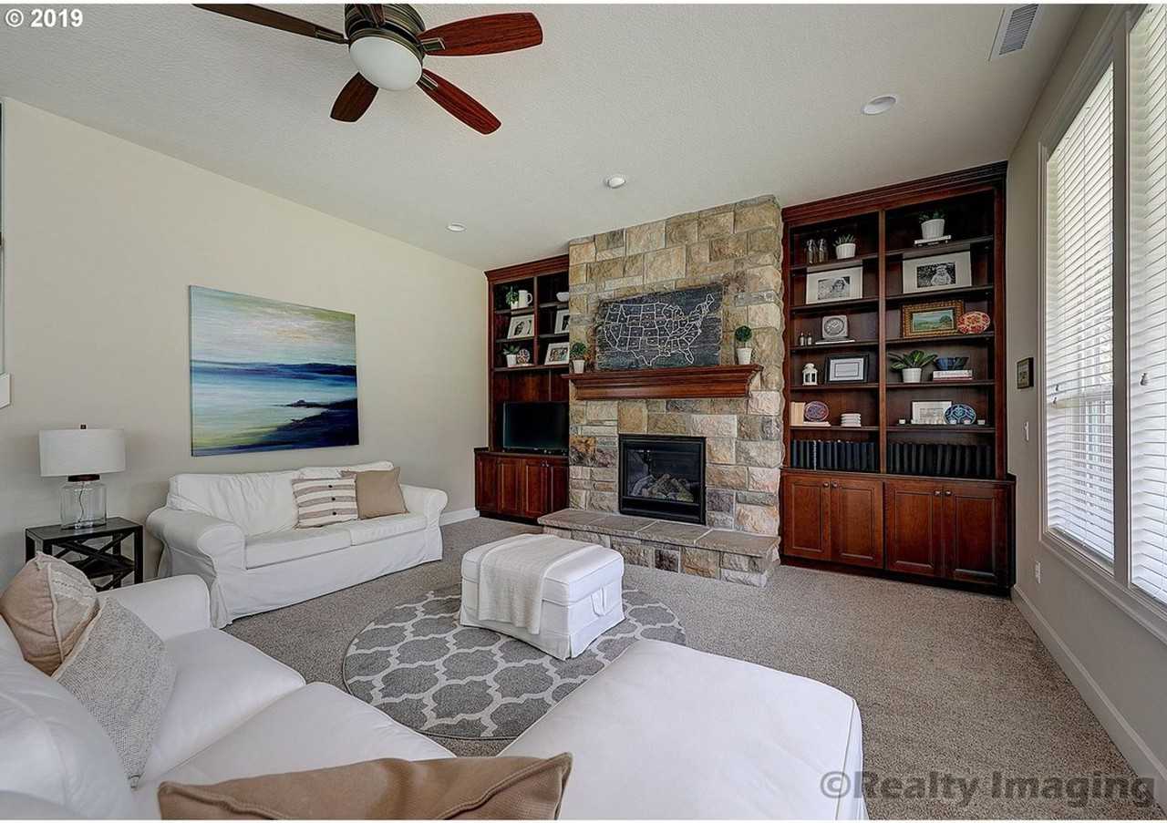 2570 Nw 108th Ter - Photo 6 of 50