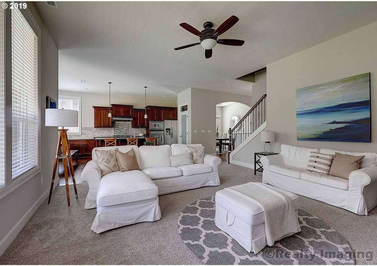 2570 Nw 108th Ter - Photo 7 of 50