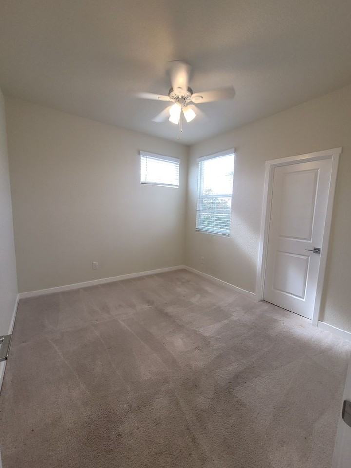 3311 Chickadee Ct - Photo 6 of 16