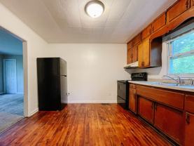 423 E Dartmouth Ave - Photo 1 of 1