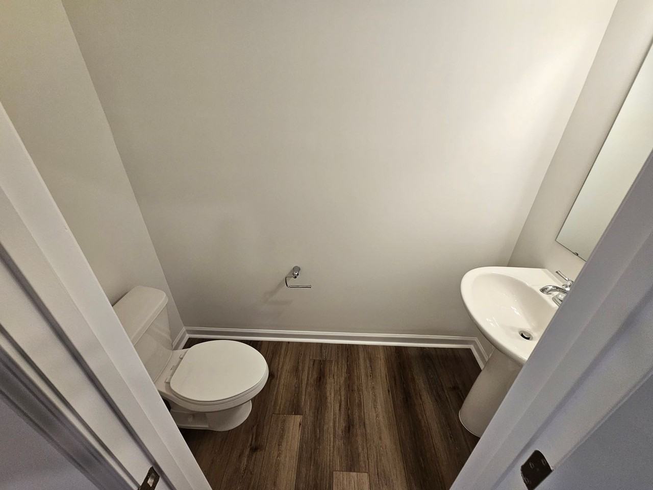 794 Earhart St - Photo 3 of 32