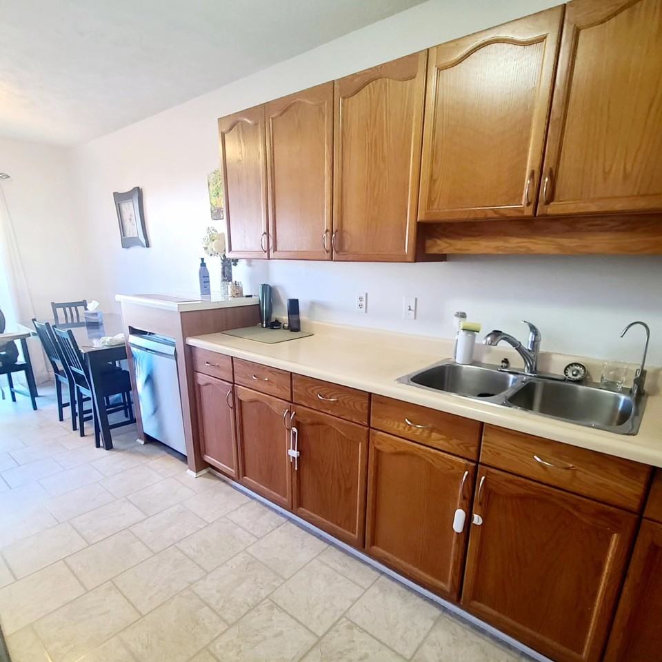 554 12th Street West - Photo 2 of 14