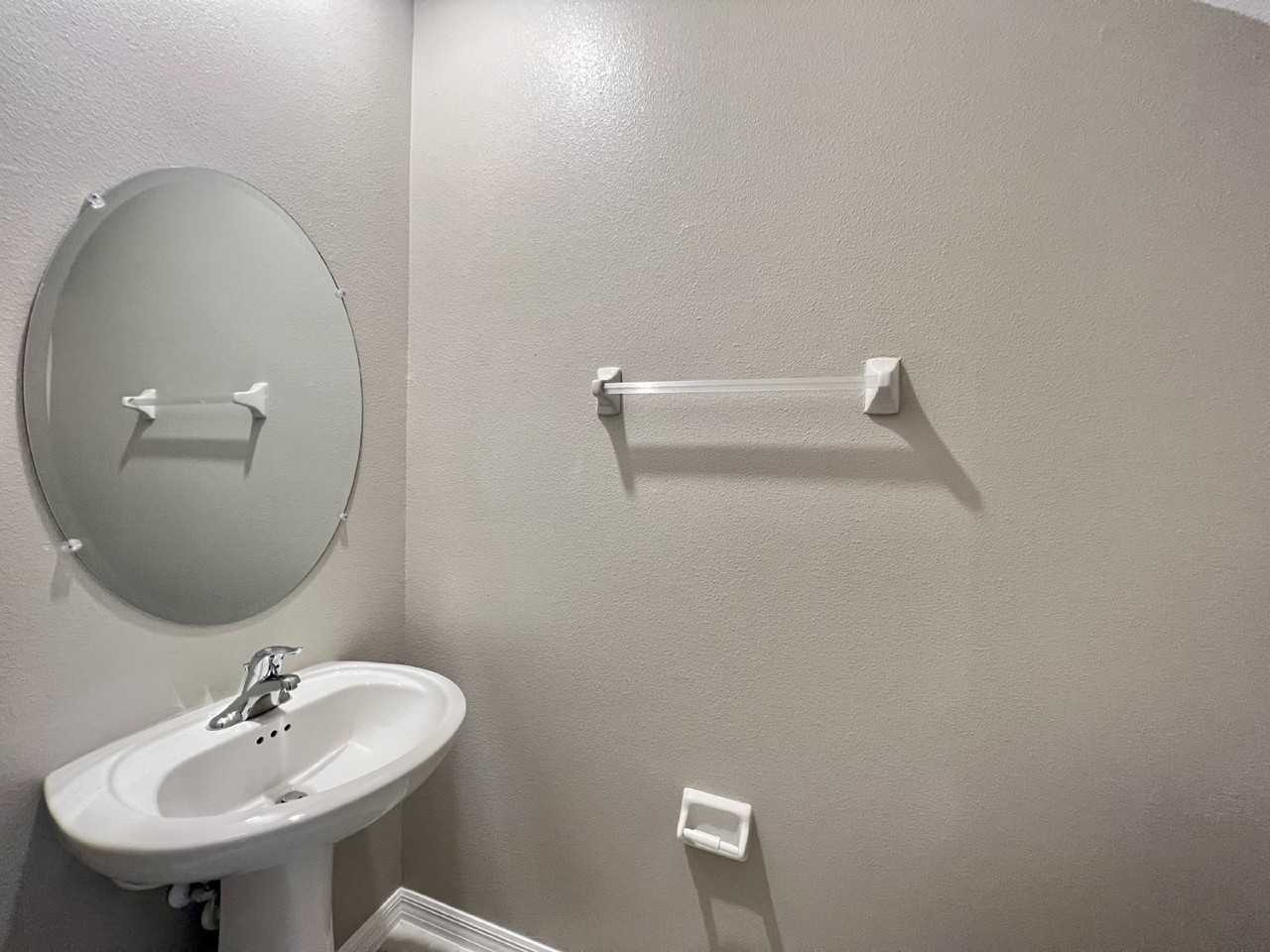 1510 Cassius St - Photo 5 of 23