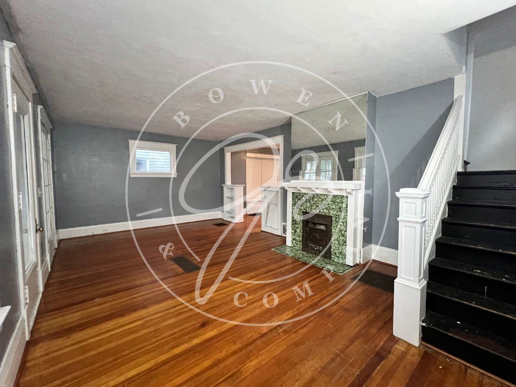 1044 Woodland Ave - Photo 2 of 11