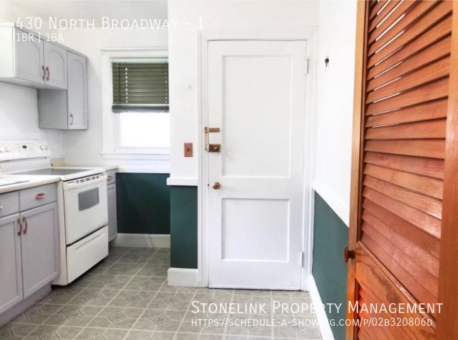 430 N Broadway #1 - Photo 2 of 17
