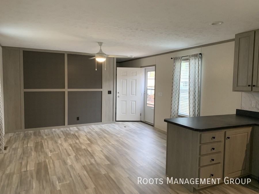 13097 Allen Ct #5 - Photo 3 of 7