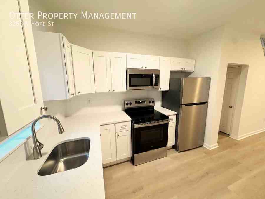 3252 N Hope St - Photo 2 of 22