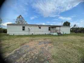 165 Maple Tree Cv - Photo 1 of 1