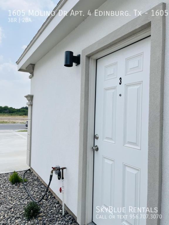 1605 N Molino Dr Apt 4 - Photo 3 of 16