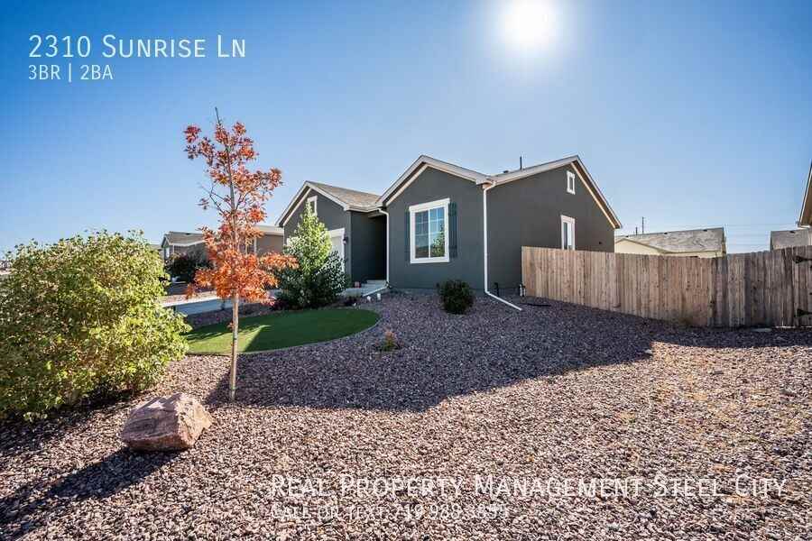 2310 Sunrise Ln - Photo 2 of 26