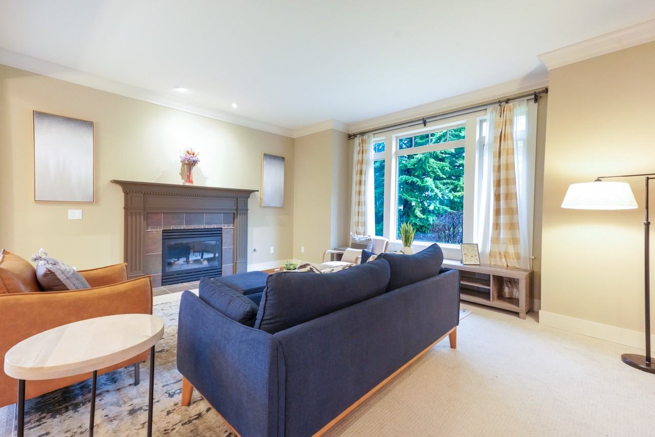 11321 106th Avenue Northeast - Photo 3 of 25