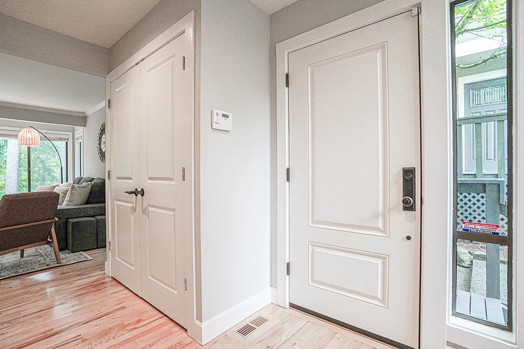 1621 107th Ave Se - Photo 2 of 28