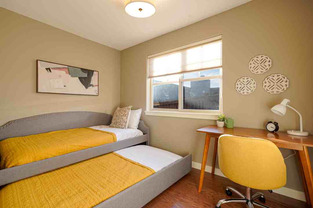 115 N 46th St - Photo 4 of 27