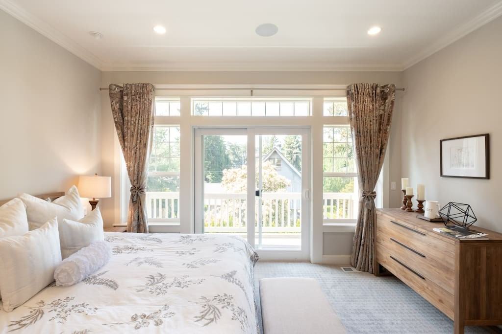 2449 63rd Ave Se - Photo 2 of 32