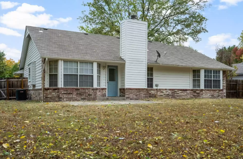 2800 S Dogwood Ave - Photo 3 of 23