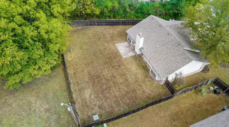 2800 S Dogwood Ave - Photo 5 of 23