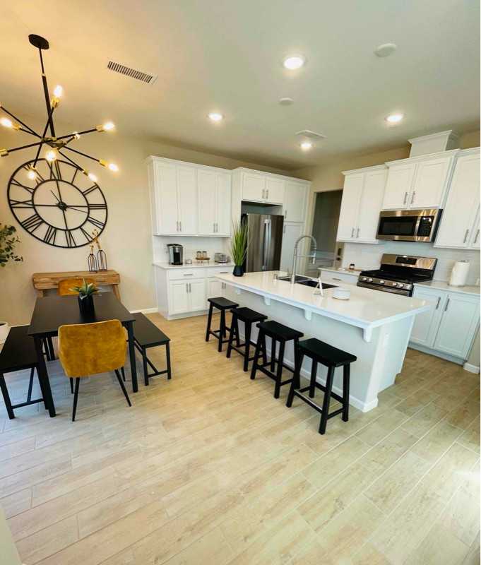 1104 Significant Way W - Photo 2 of 7