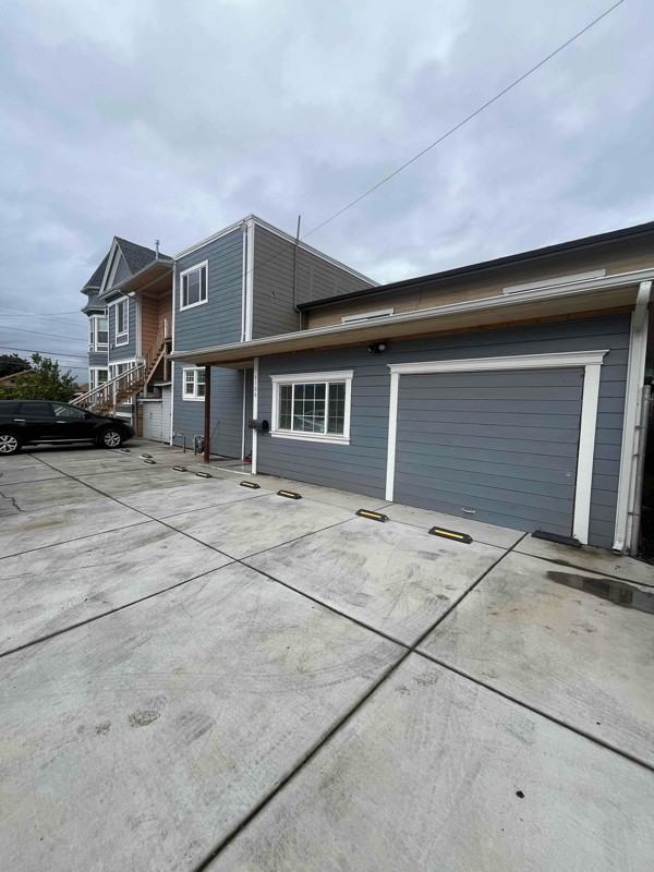 1600 41st Ave #1 - Photo 2 of 12