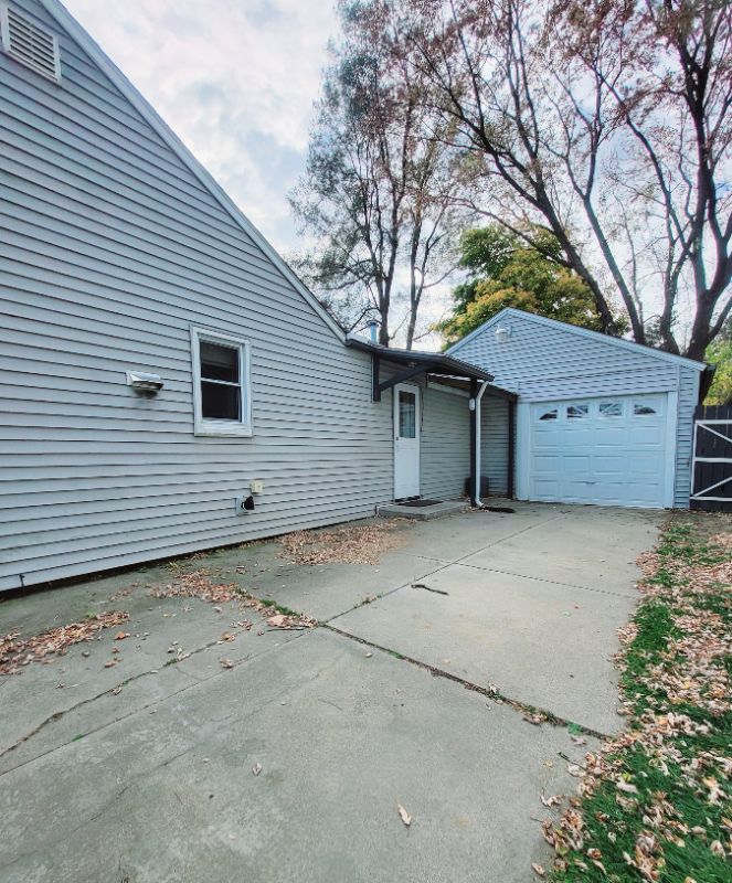 3291 Drexel Ave - Photo 2 of 14