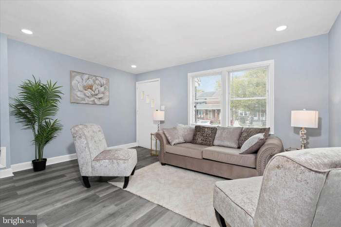 136 Filbert Ave - Photo 3 of 19