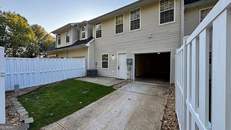 342 Mill Pond Xing - Photo 2 of 13