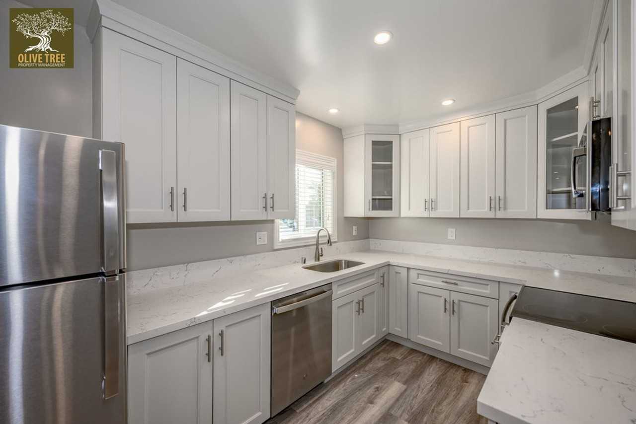 917 W Colorado Blvd #E - Photo 4 of 13