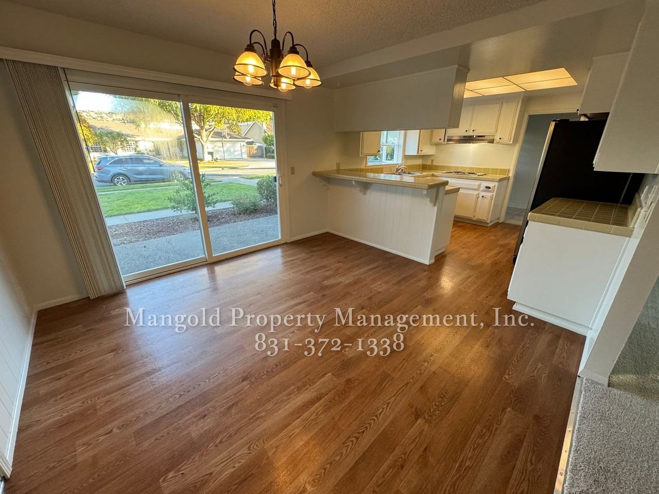 22490 Ferdinand Dr - Photo 5 of 26