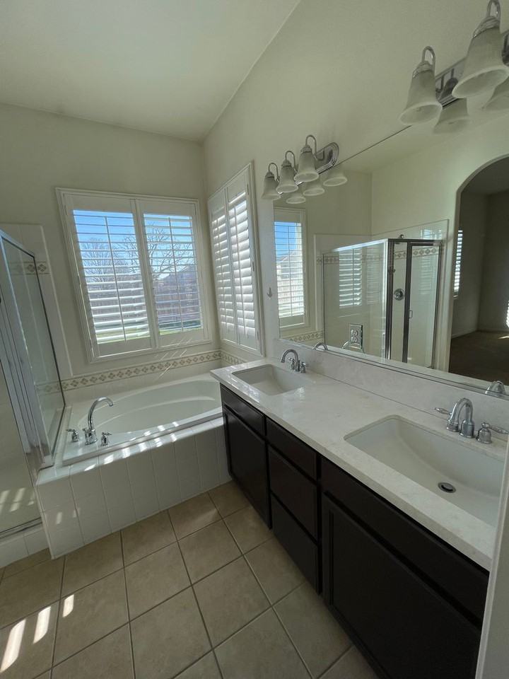 1235 Paradise Loop - Photo 6 of 17