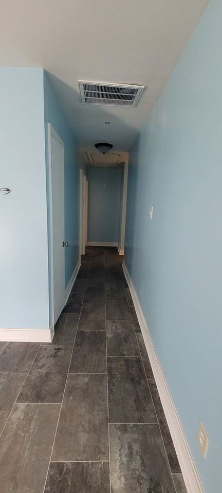 1131 Sharpes Ln - Photo 3 of 6