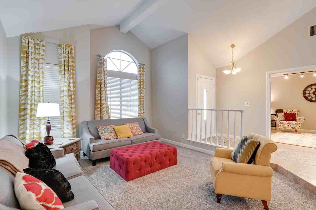 2900 Mellow Breeze St - Photo 7 of 32