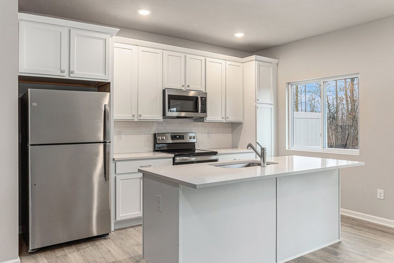 1309 Timber Hollow Ct - Photo 2 of 19