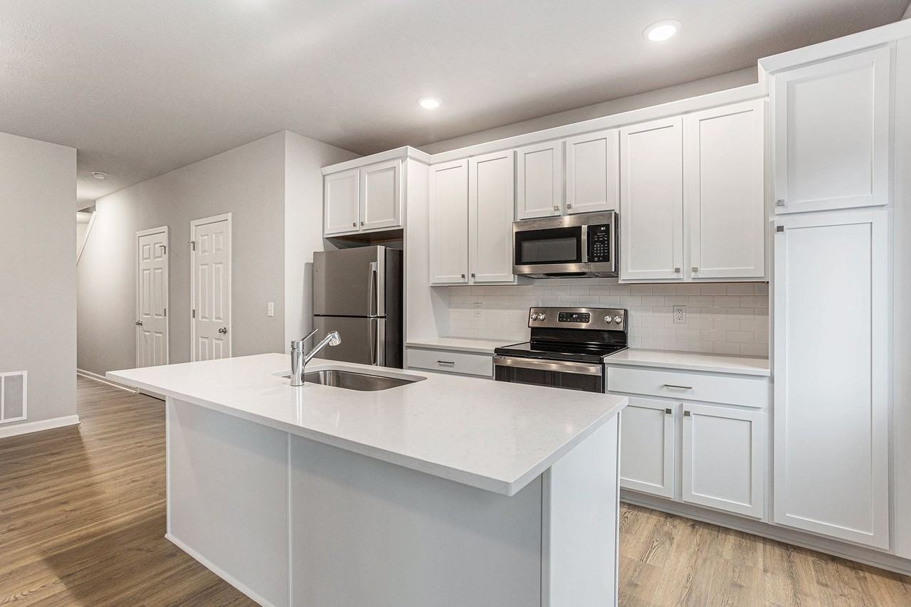 1309 Timber Hollow Ct - Photo 3 of 19