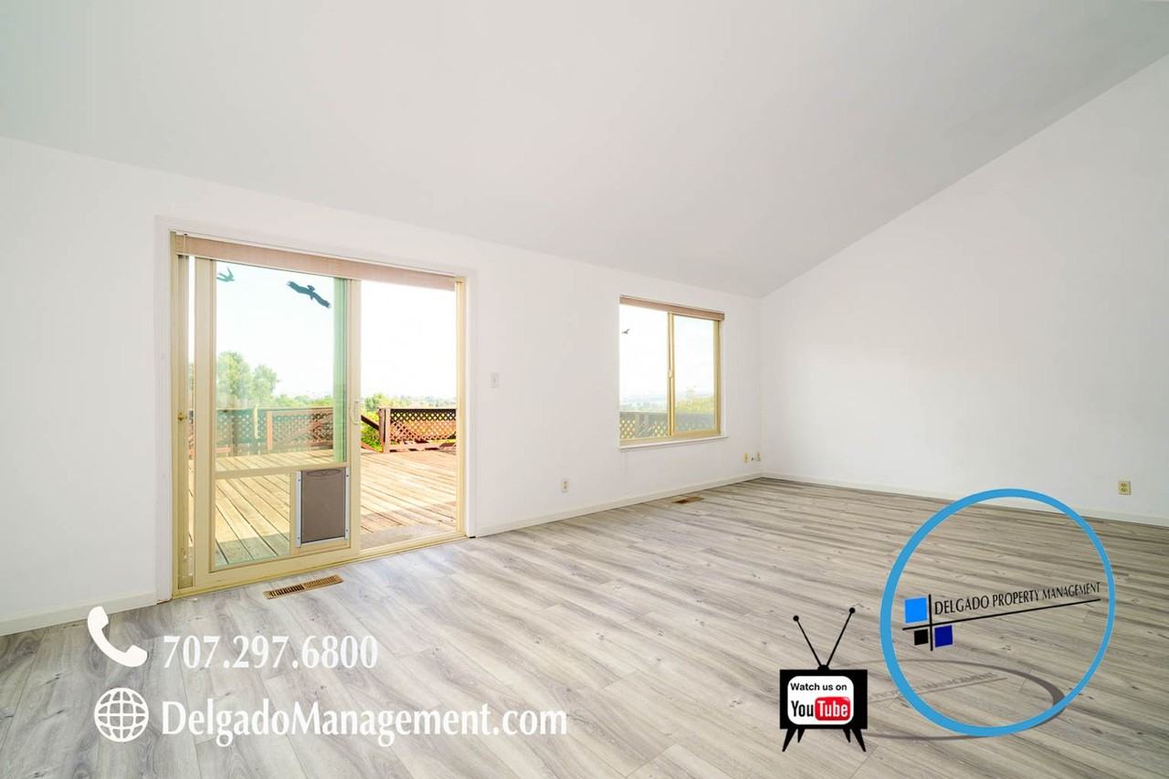 1516 Shannon Ct - Photo 7 of 32