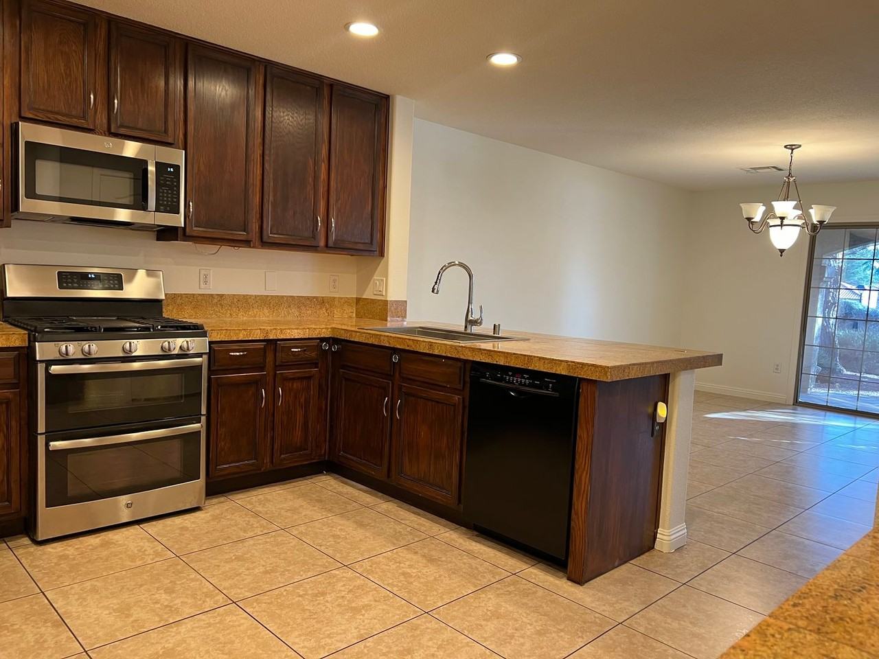 7315 Camrose Ridge Pl #102 - Photo 3 of 27