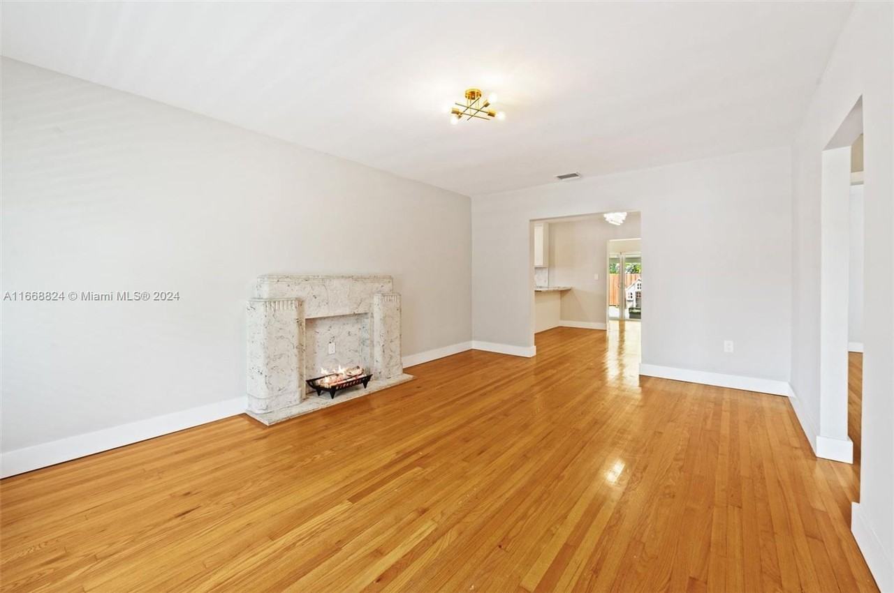 4355 Sw 2nd St #4355 - Photo 2 of 24