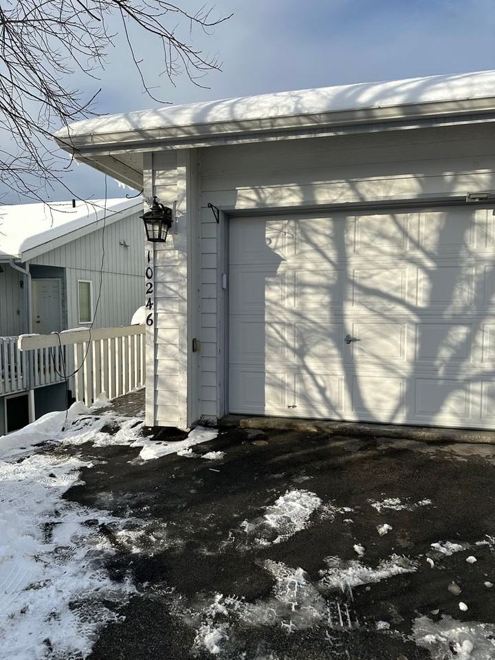 10246 Valley Park Dr - Photo 2 of 15
