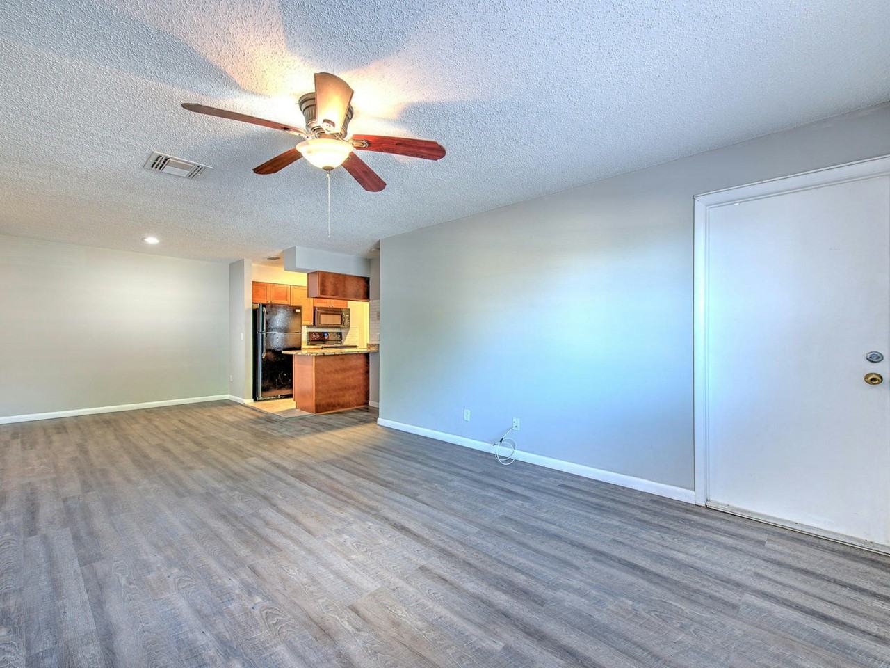 213 Berry Tree Place - Photo 2 of 25