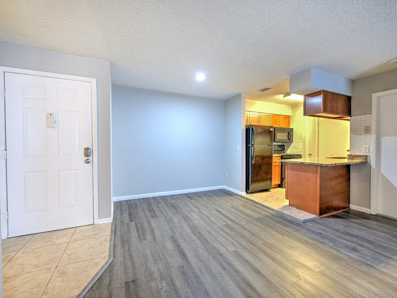 213 Berry Tree Place - Photo 3 of 25