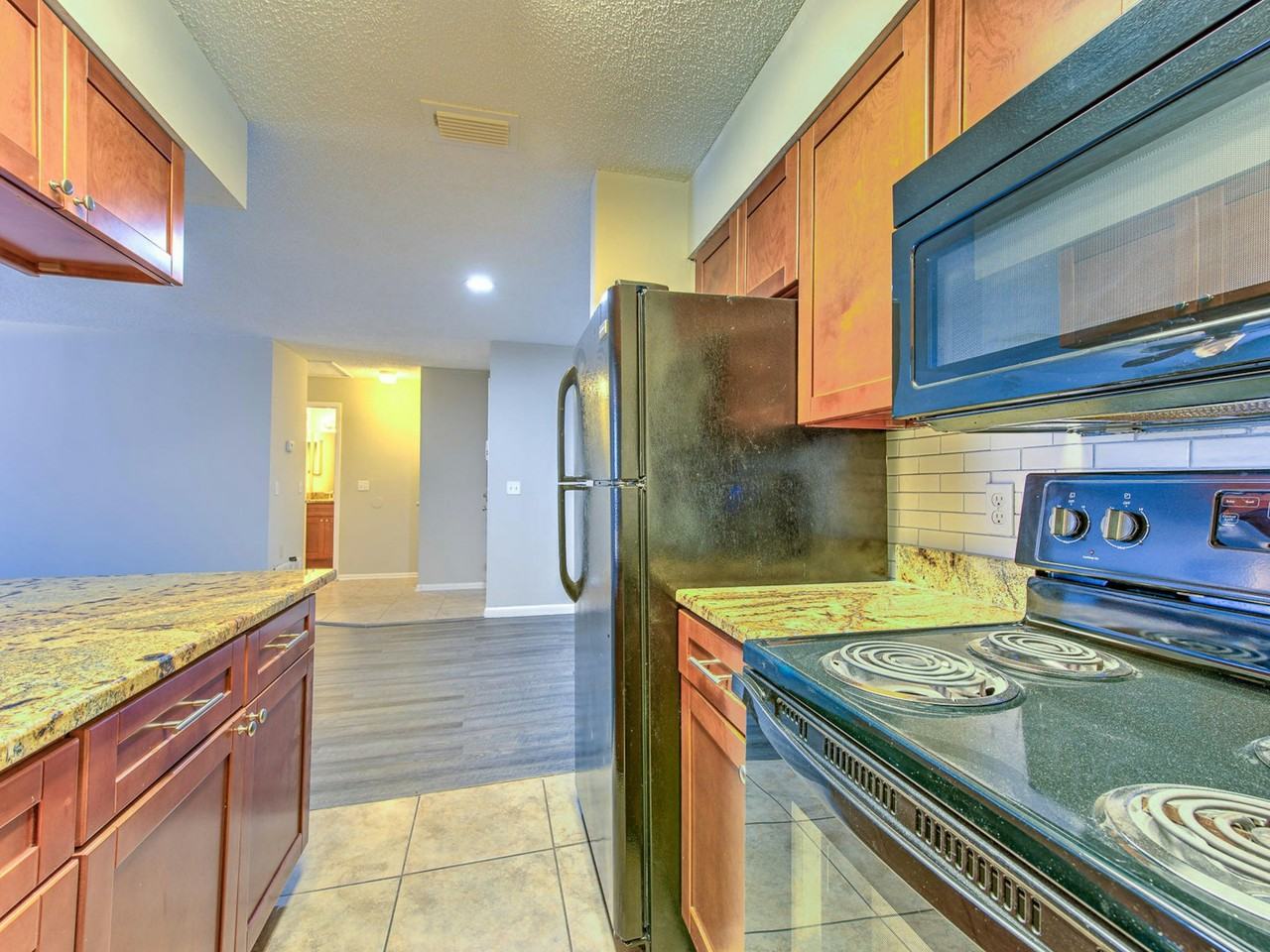 213 Berry Tree Place - Photo 5 of 25