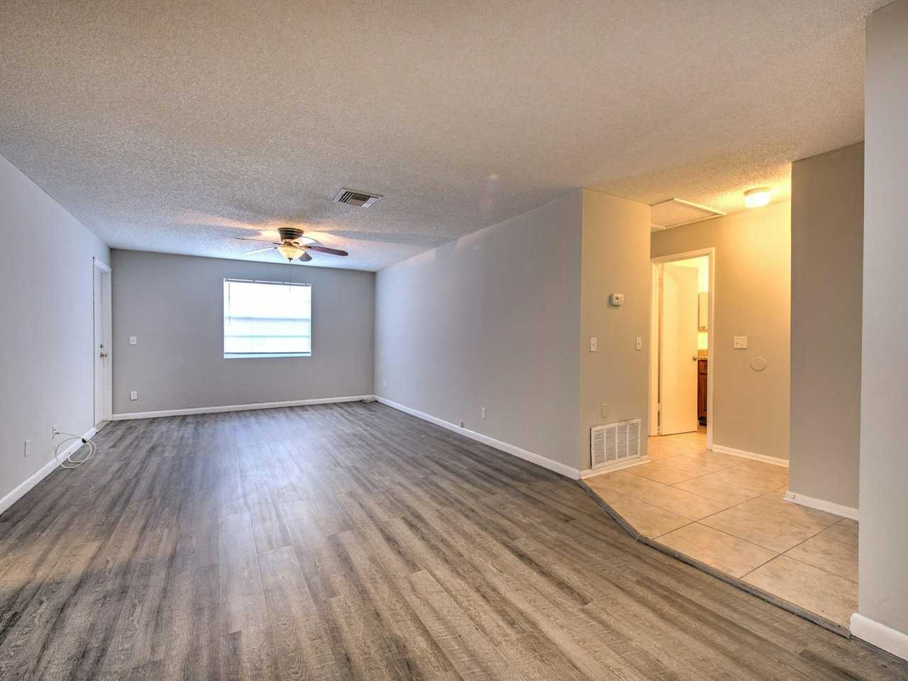 213 Berry Tree Place - Photo 6 of 25