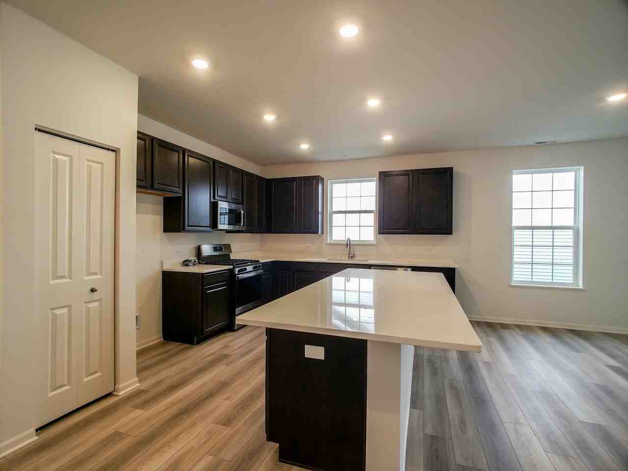 14337 Clover Avenue - Photo 3 of 16