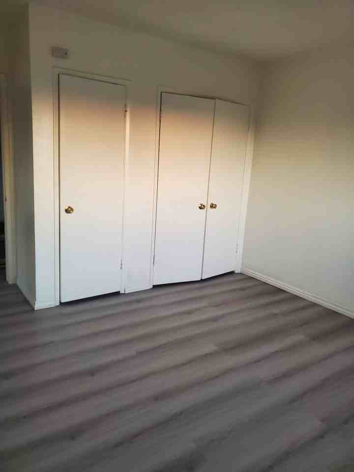 2201 South Eastern Avenue #6 - Photo 3 of 4