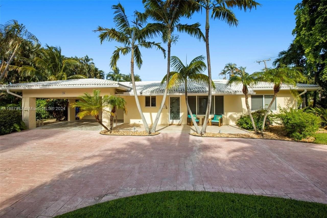 290 Tropic Dr #290 - Photo 6 of 33