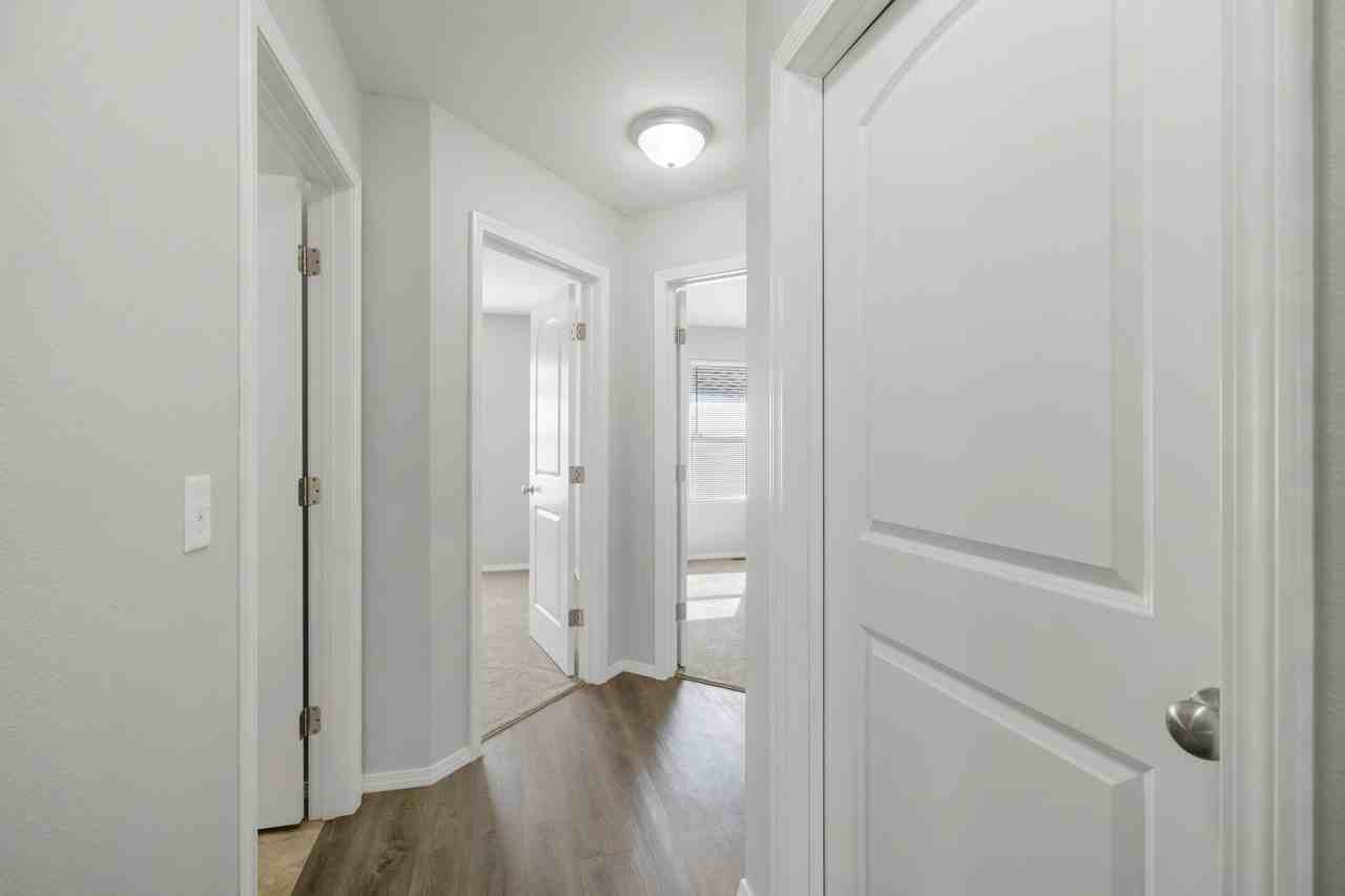 843 South Miller Avenue - Photo 6 of 25