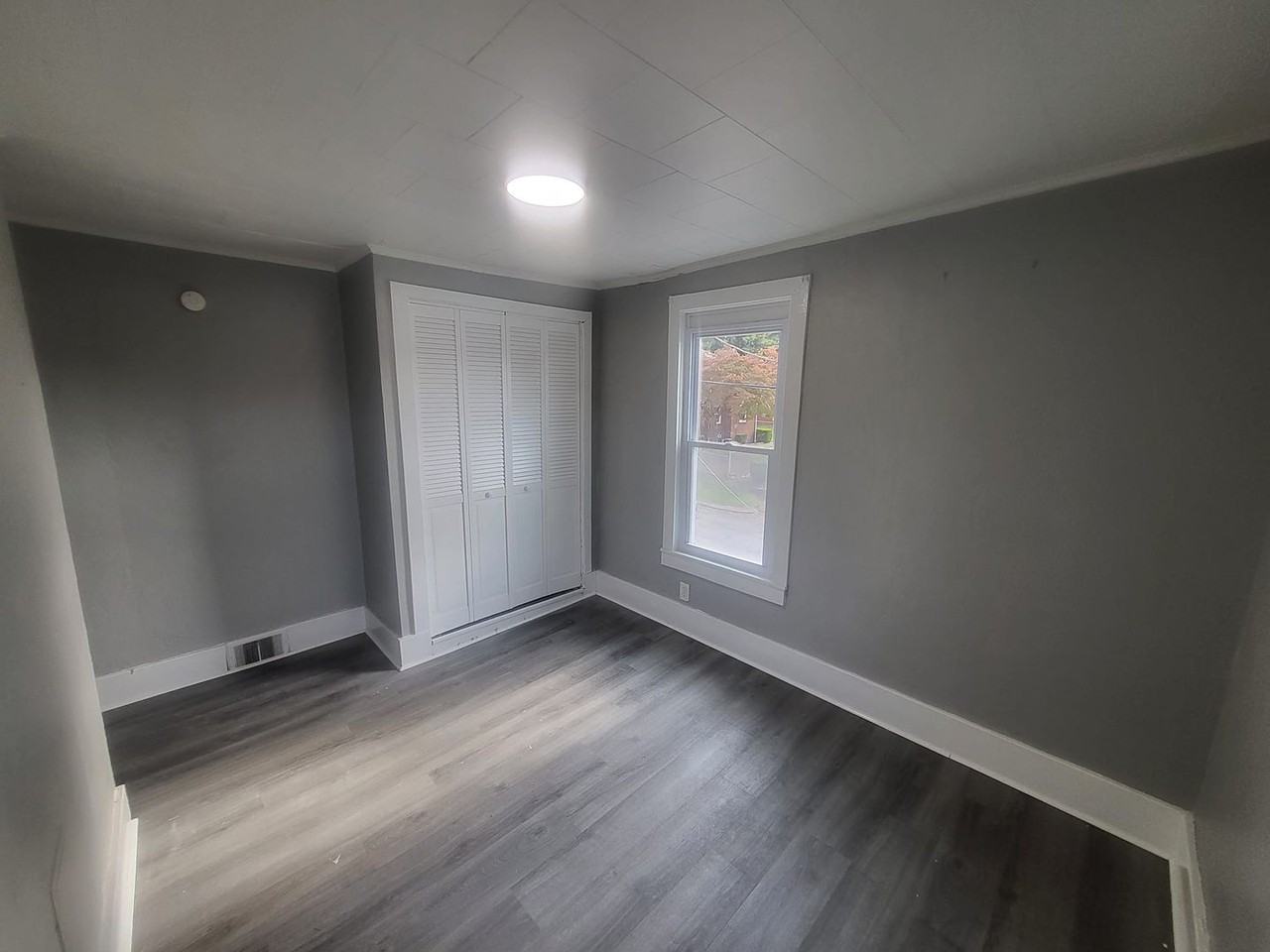 309 Harrison St - Photo 5 of 16