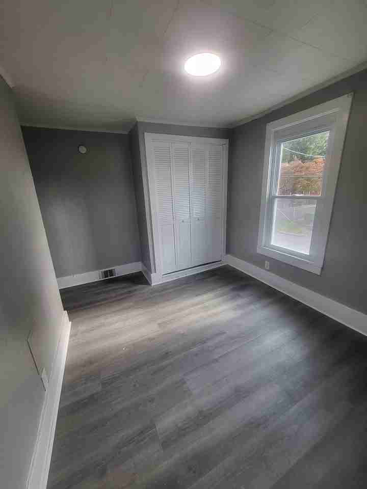 309 Harrison St - Photo 6 of 16