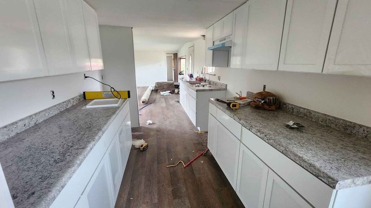 12750 Shireman Ln - Photo 3 of 22