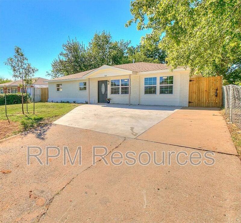 814 E Hayes St - Photo 2 of 17