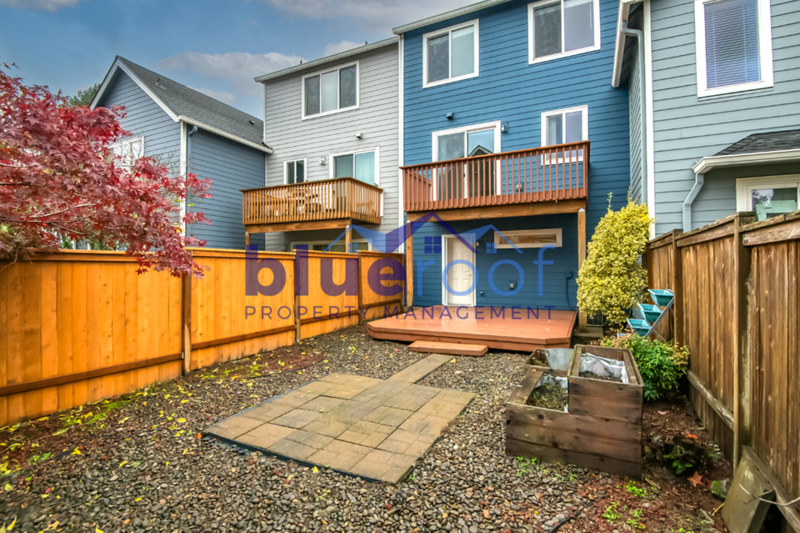 17243 Sw Smith Ave - Photo 2 of 22